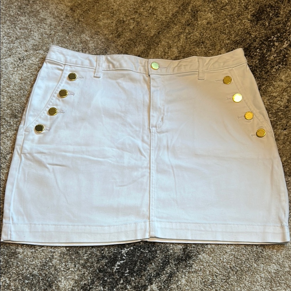 White Skirt with Gold Accents 12P